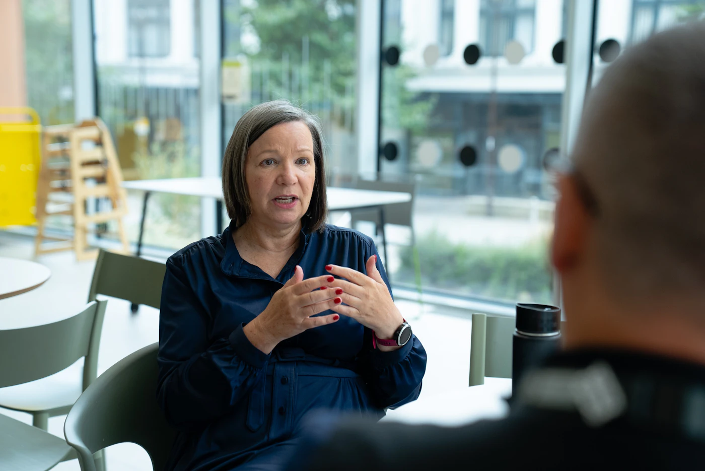 A senior leader talking through an issue in a one-to-one conversation